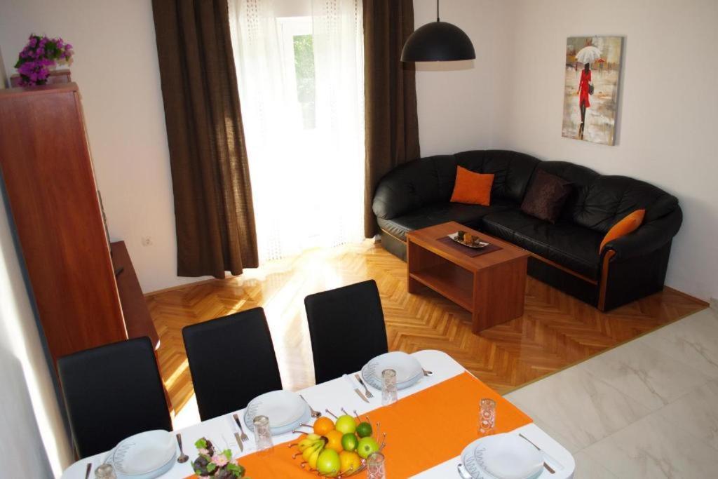 Apartamento Yakov Free Public Parking And Balcony Zadar Exterior foto
